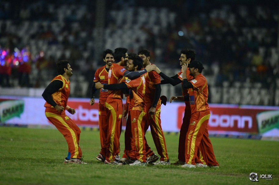 CCL-5-Telugu-Warriors-vs-Bengal-Tigers-Match-Photos